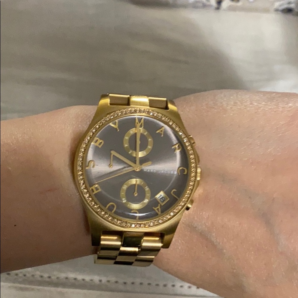 Watch - Picture 3 of 6